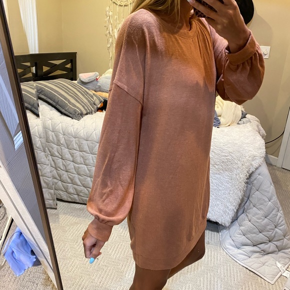 Vici tan sweater dress - Picture 3 of 4